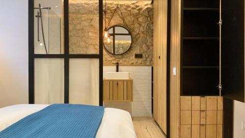 Posteľ alebo postele v izbe v ubytovaní La Molsa, Studio Boutique Terrace