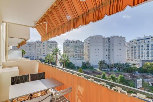 C066-Luxurious apartment with sea view - Cannes