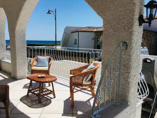 Gallery image of Beach House Ilaria - Turchese Apt in Olbia