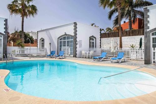 Nora Beach House 4