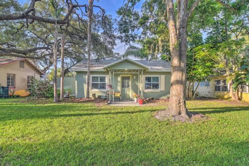 Quiet Crystal Beach Hideaway - Steps to the Sand!