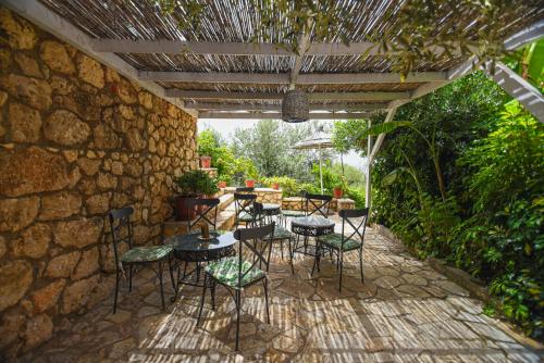Gallery image of Hotel Imperial in Dhërmi