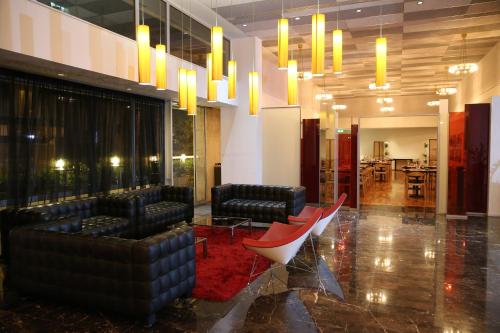 Ruang duduk di Altius Boutique Hotel