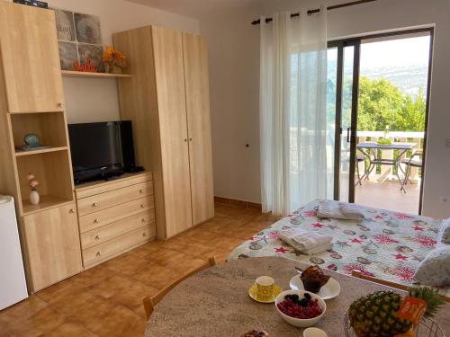 Apartments Tri Žala