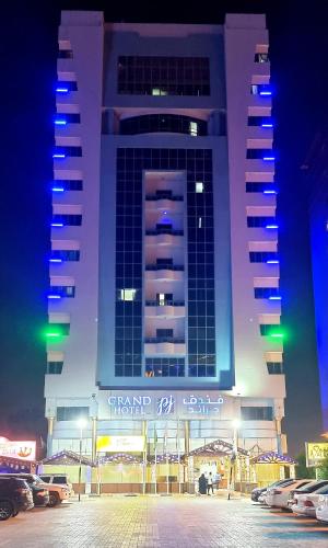 OYO 427 Grand Pj Hotel