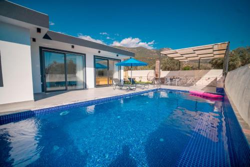 Kép Tarhan 2 - 1 Bedroom with 2 jacuzzi in Kalkan szállásáról Çavdır városában a galériában