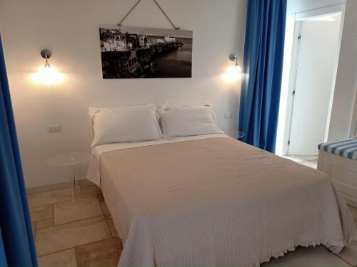 Gallery image of Sant'Eufemia Rooms Self Check in in Vieste