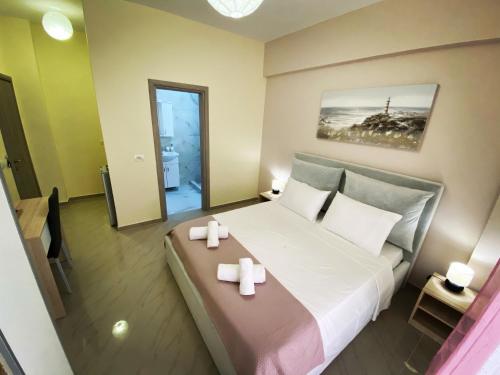 Gambar di galeri bagi Elizabeth Apartments Himare di Himare