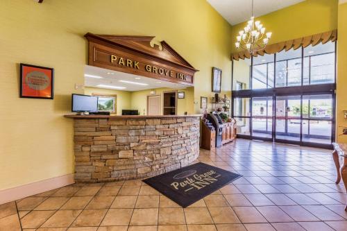 Μια τηλεόραση ή/και κέντρο ψυχαγωγίας στο Park Grove Inn
