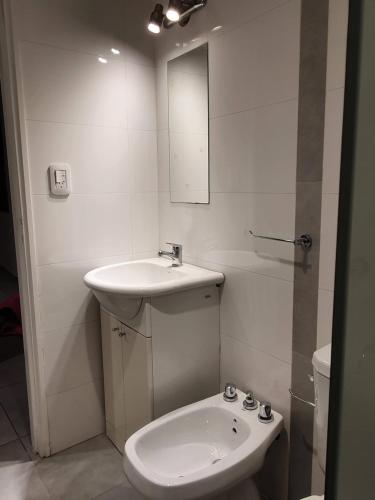 Ванна кімната в Apartamento Deluxe Senderos del Vino II, desayuno Opcional