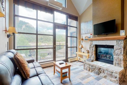 Avon Dream Lodges