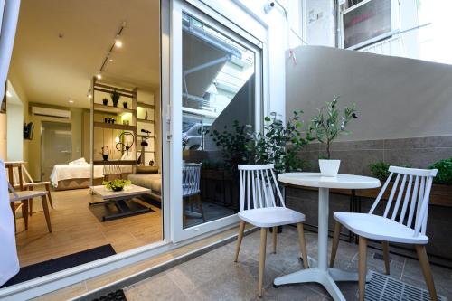 Gallery image of BLACKHAUS Apartments in Thessaloniki