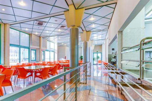 Restavracija oz. druge možnosti za prehrano v nastanitvi Hostel Spinut