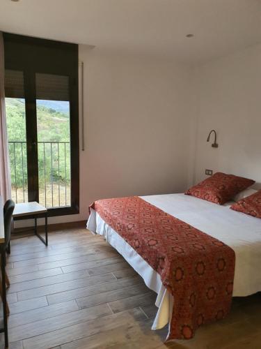 Hotel Hostal Rest. Mussons (Spanje Poboleda) - Booking.com