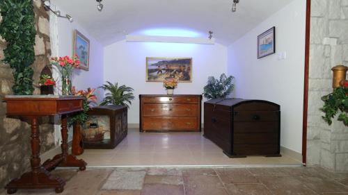 Etal Luxury Apartment