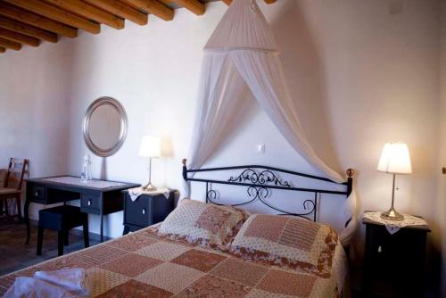 Gallery image of Sifnos View in Apollonia