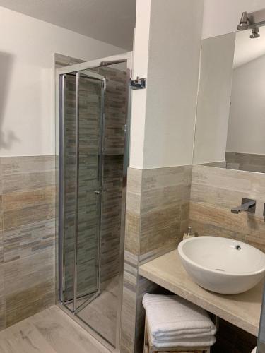 Un baño de B&B Bentu de Mari