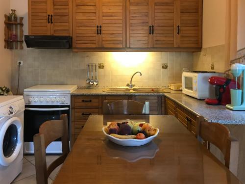 Una cocina o cocineta en D & K Guest House