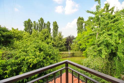 Giardino di Lake & Country Holidays