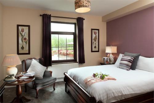 Gallery image of Bunratty Manor Hotel in Bunratty