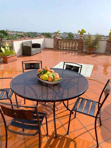 2 bedrooms house with sea view furnished terrace and wifi at Acireale 7 km away from the beach