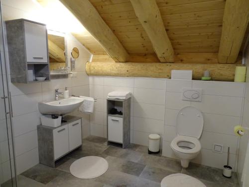 A bathroom at C.T.N. Loghouse