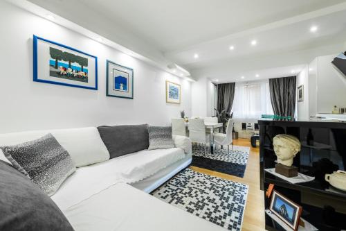 Luxury Apartment Set