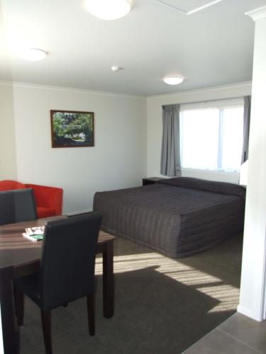 Χώρος καθιστικού στο Brooklyn Motor Lodge