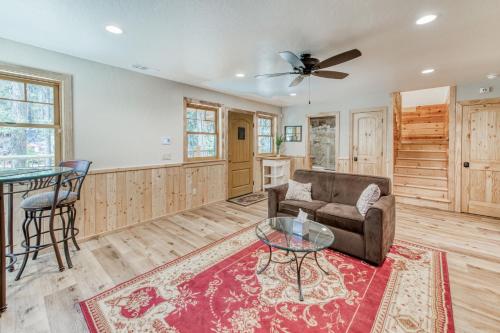 Φωτογραφία από το άλμπουμ του Bigfoot's Hideout σε Shaver Lake