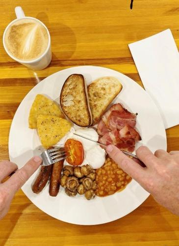 Mad på resortet eller i nærheden