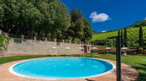 Bazén v ubytování Villa Campomaggio Resort & SPA nebo v jeho okolí