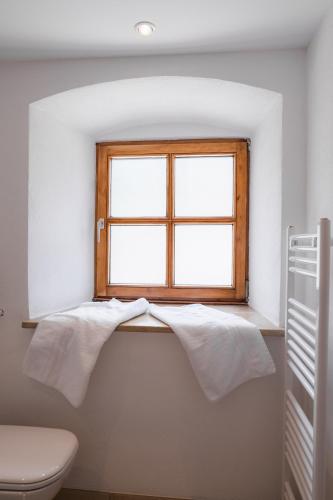 Ένα μπάνιο στο Gehobenes Ambiente in historischer Wohnung