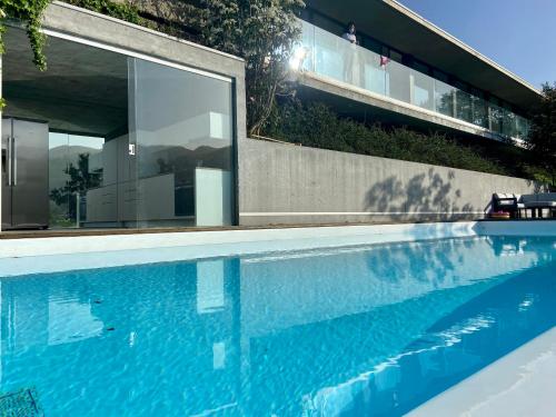 Πισίνα στο ή κοντά στο Alynes 2 Villa individuelle, piscine, spa, sauna panoramique