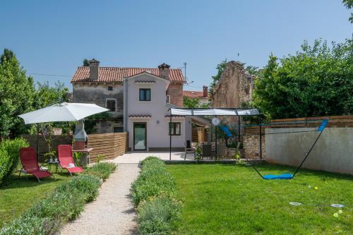 Holiday House Brnistra