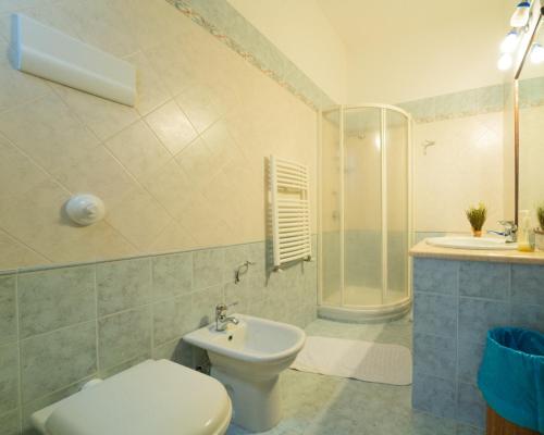 Ένα μπάνιο στο Via San Bartolomeo primo piano e terrazzo