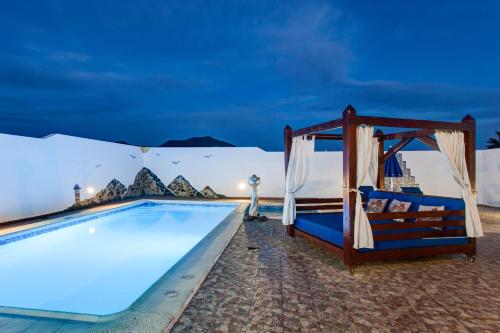 Casa Delfín Playa Blanca 2 dormitorios y piscina