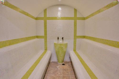 Ένα μπάνιο στο Kumanovo Spa