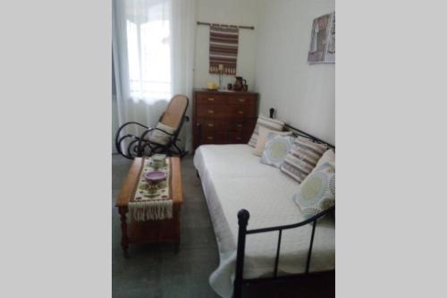 A bed or beds in a room at Paradise edge near the sea