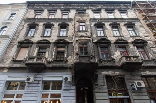 Budova, v ktorej sa apartmán nachádza