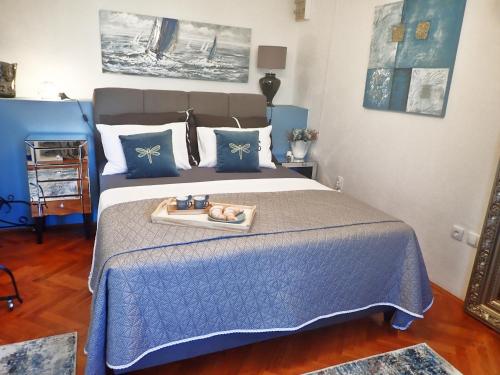 Katil atau katil-katil dalam bilik di Studio MARE -30 m from a lonely beach