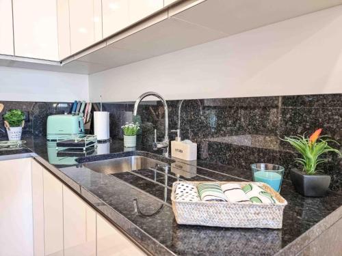 Køkken eller tekøkken på Apartment Praia Rocha Candimar Harmony