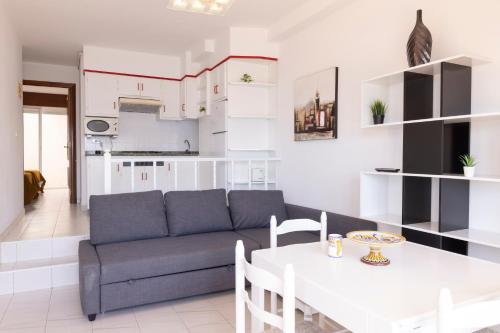 Gallery image of Apartamentos Miramar Playa in Raxo