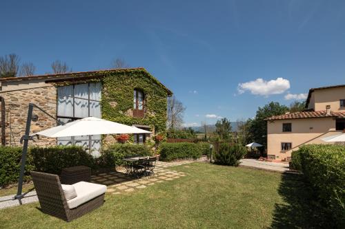 Κήπος έξω από το Borgo Santa Maria in Valle