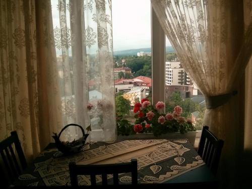 Балкон или терраса в Sunny apartment in the city Center