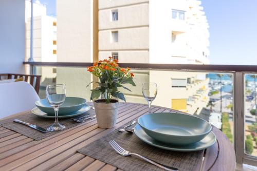 Apartamento junto al Faro .Marbella centro.Vistas mar y el ...