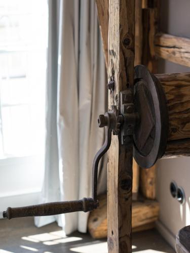 a close up of a door handle on a wooden wall at Boutique - Hotel Adara in Lindau