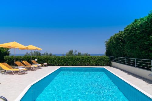 Πισίνα στο ή κοντά στο Yanni's Villas