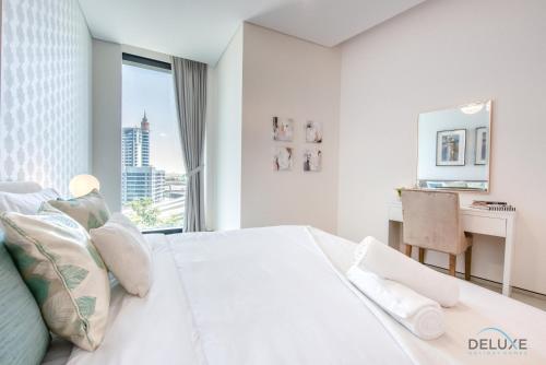 Gallery image of Classy 1BR at The Address Residences in JBR by Deluxe Holiday Homes in Dubai