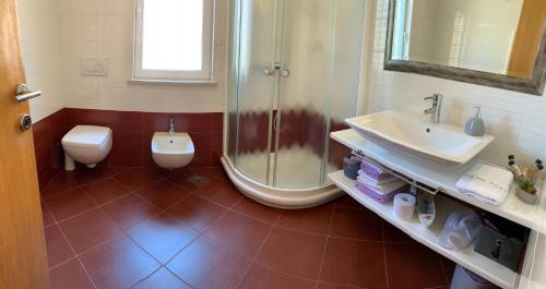Ett badrum på Aria Room