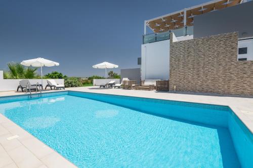 Gallery image of ASTERIA PEARL VILLA 2 with Rooftop Jacuzzi in Tigaki